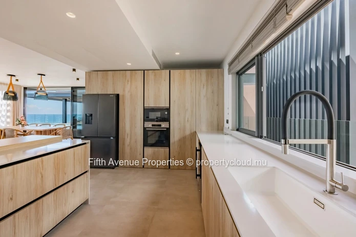 Tamarin - Penthouse 4 bedrooms with sea view