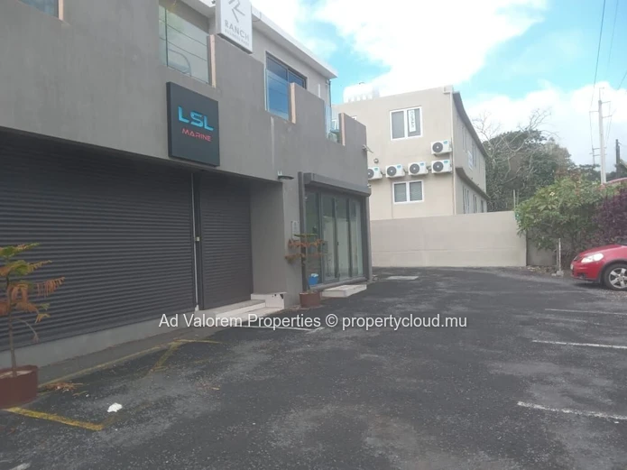 Commercial Space for Rent – Rivière Noire