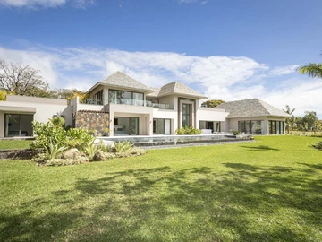 4 Bedroom Villa