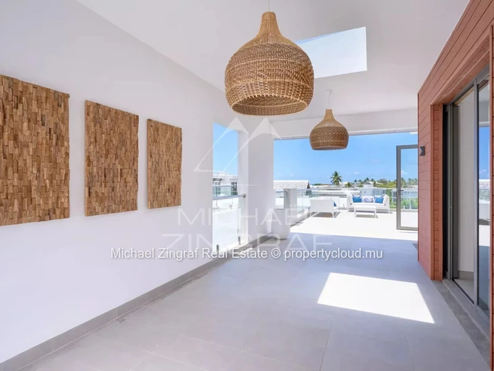 3-Bedroom Penthouse in a Modern Residence – Trou aux Biches