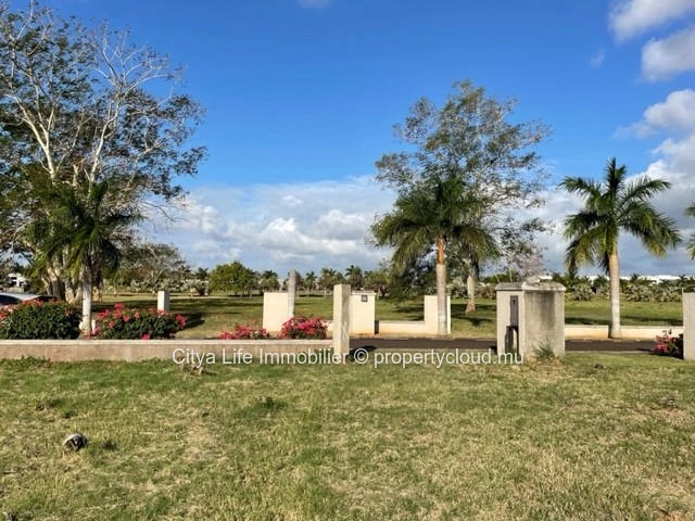 Land for sale in Royal Park