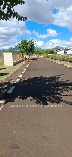 Prestigious Corner Plot for Sale – Royal Park, Balaclava