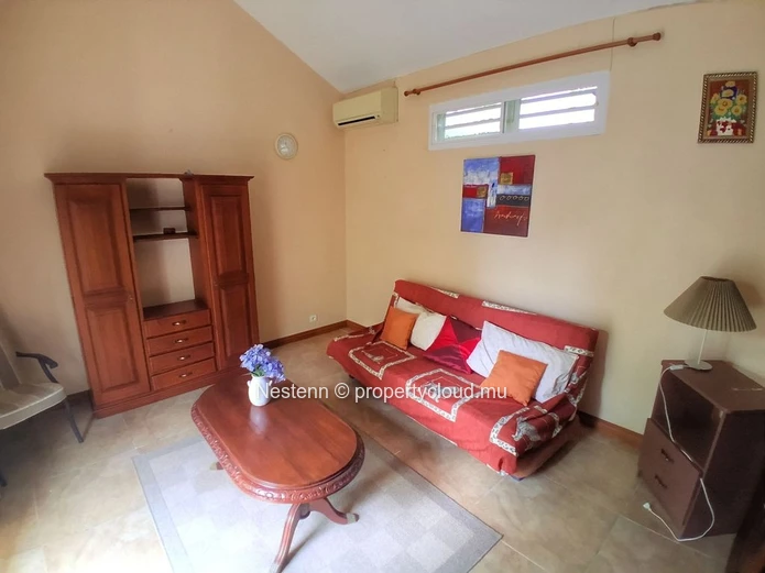 Somptueuse Villa Indépendante À Péreybère Avec Studio Dépendant