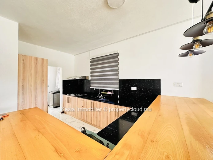 Modern Villa Close To The Beach 