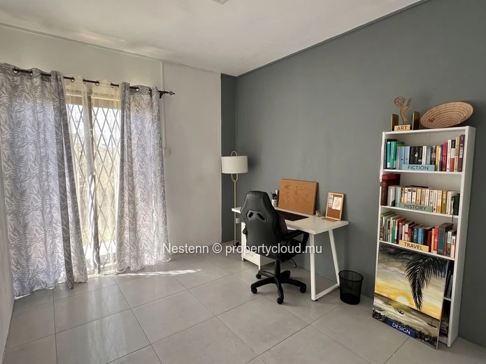  Belle Maison Semi-Meublée dans un Quartier Paisible  