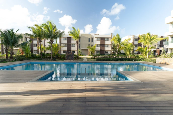 Luxury Penthouse  with Private Pool and Sea Views in Pointe aux Canonniers