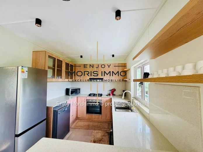 3-Bedroom Furnished Apartment for Rent in Calodyne – Mauritius | Shared Pool | Walking Distance to the Beach