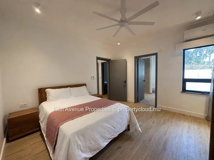 Moka – Stunning 3-Bedroom Apartment – Mountain View