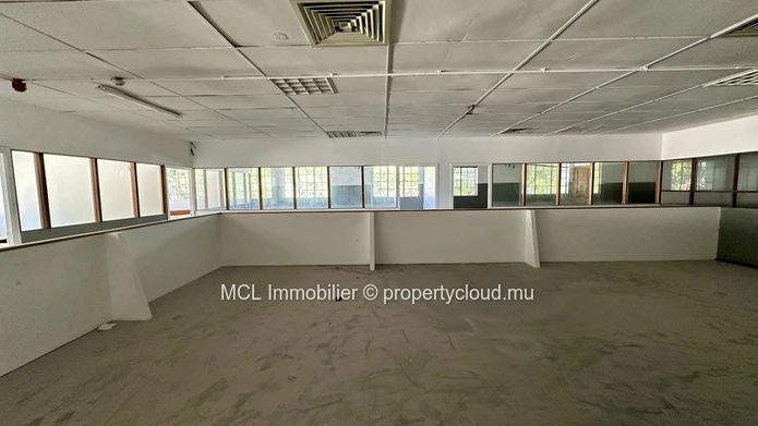 Entrepot de 660m² à Goodlands