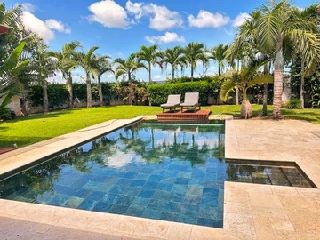 For Sale - Villa 5 Bedroom - 4 Bathroom in Grand Baie