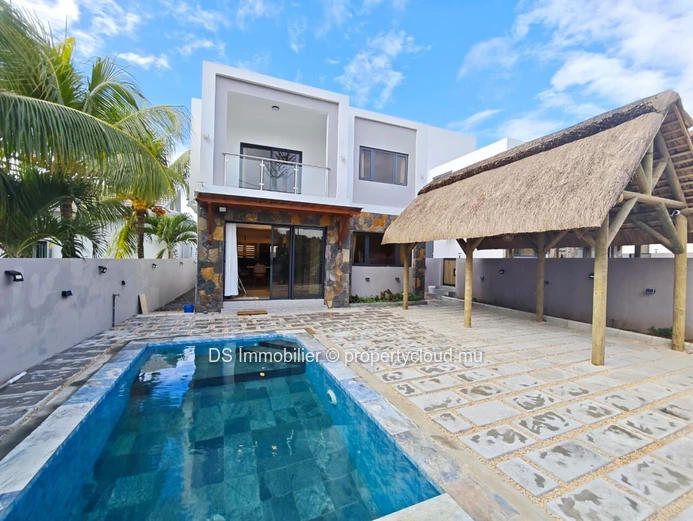 4-Bedroom Villa With Private Pool For Rent – The Vale - North