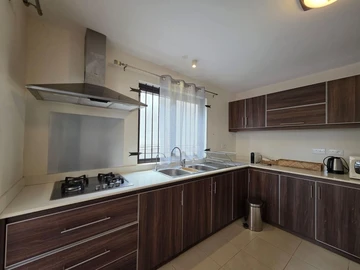 7 Bedroom Apartment