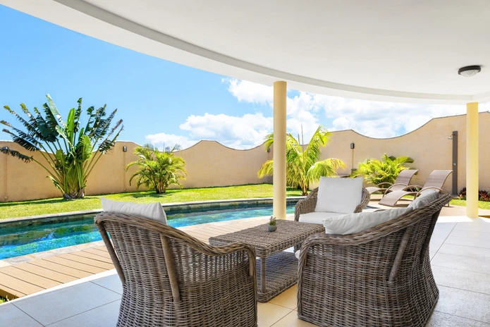 3-Bedroom Villa for Rent with Pool, Gym Access & Sea View – Mauritius