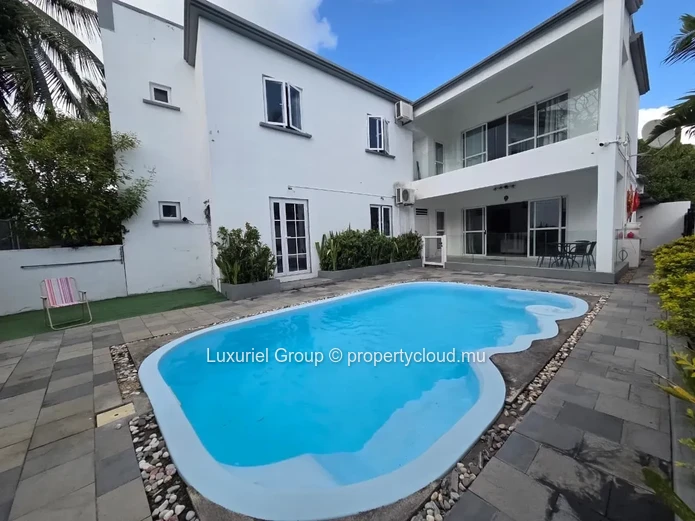 Villa Spacieuse Sur Deux Niveaux À Proximité De La Plage