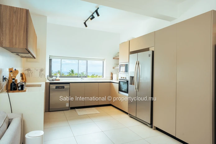 Luxury Penthouse with Stunning Sea Views in Tamarin - 160m² Living Space, Communal Pool, Rooftop Access, Fully Furnished