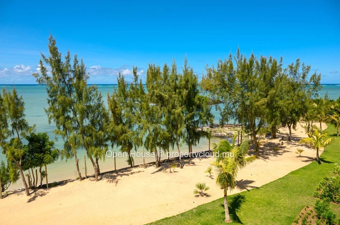 Luxurious Furnished Apartment with Private Pool in Grand Gaube - 3 Bedrooms, Beach Proximity, Parking, Tennis - Rs 78...