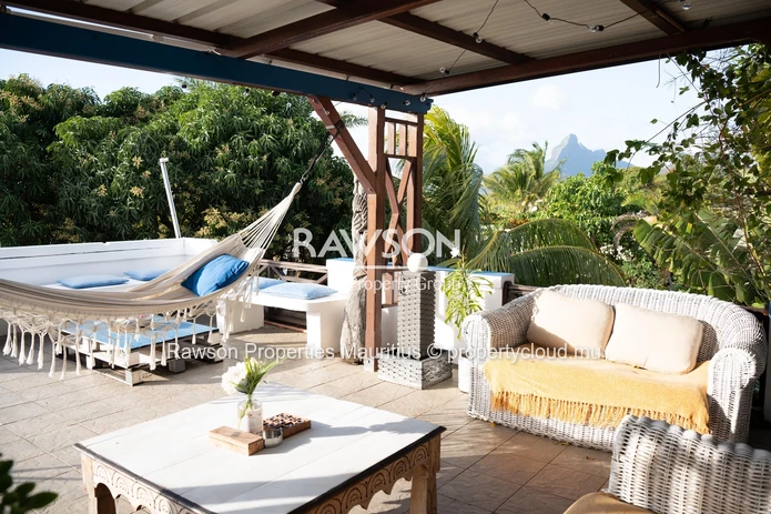 FOR SALE – Charming House with Sea Views | Tamarin