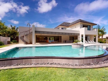 5 Bedroom House
