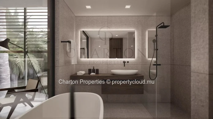 3-bedroom en suite apartment with unobstructed lagoon view in Roches Noires