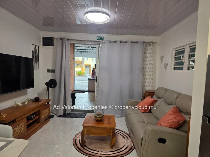 1-Bedroom Apartment for Rent in Bel Ombre – Close to the Beach