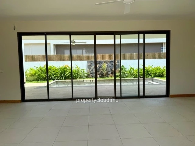 Villa F4 avec piscine Vivez dans le luxe et le confort proche centre commercial de la Croisette de Grand Baie dans un...