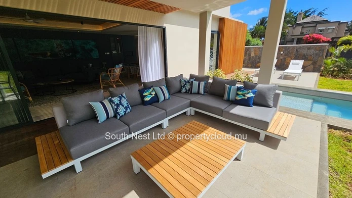Villa 3 chambres avec piscine privée jacuzzi accès mer et proche golf