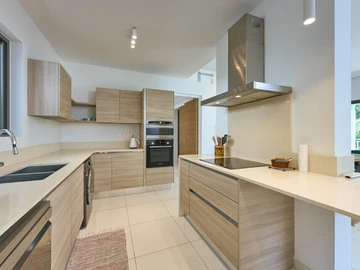 3 Bedroom Apartment
