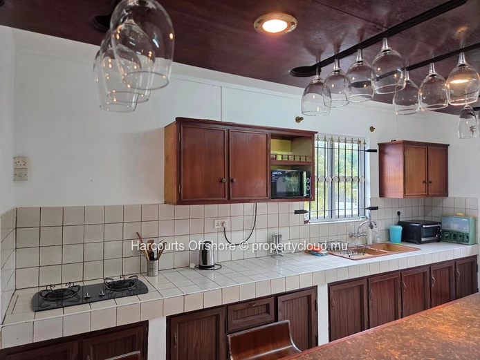 Charming Fully Furnished Mauritian-Style Villa in Calodyne – Available Immediately