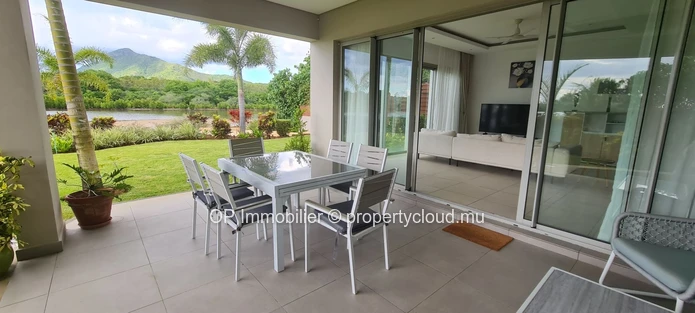 Appartement RES à vendre à Ilot Fortier, Rivière Noire. 173m² habitables, terrain de 267m², 3 chambres, piscine privé...
