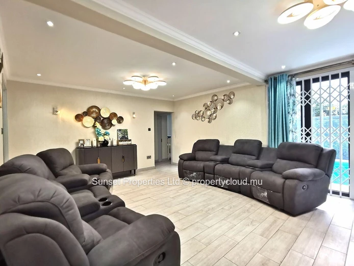Family villa | 5 bedrooms | 200m from the beach