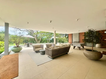 4 Bedroom Apartment