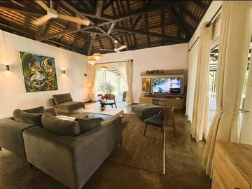4 Bedroom Villa