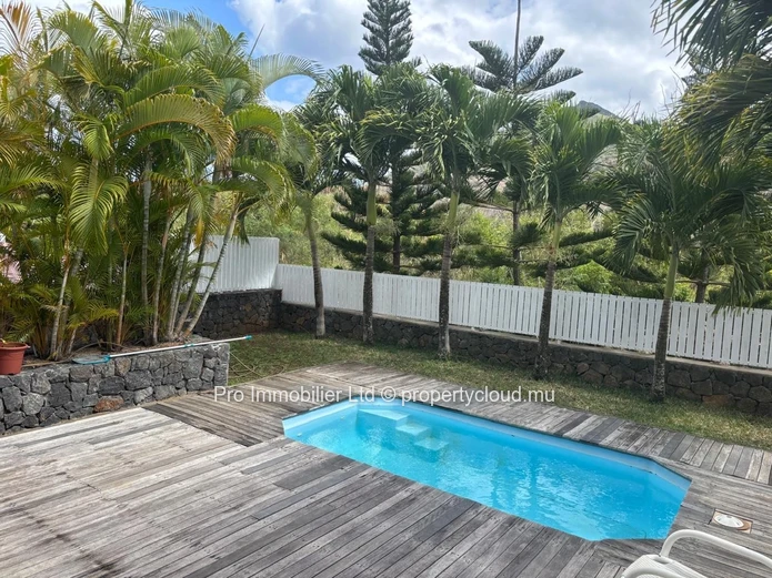 For Rent ,Spacious Furnished Villa in Black River