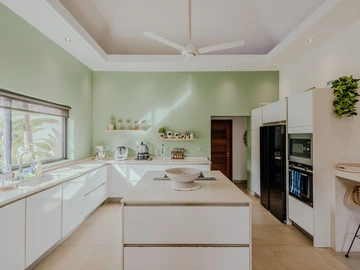 4 Bedroom Villa