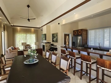 Fully renovated three bedroom Villa 