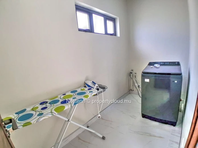 Villa contemporaine 4 chambres avec piscine 