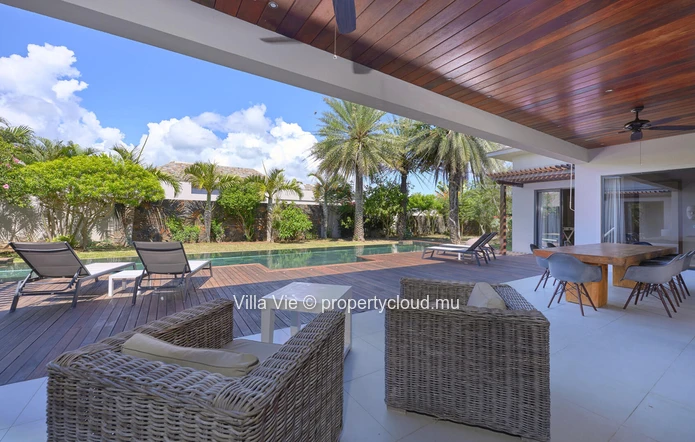 Grand Baie - 4 bedroom villa with private pool