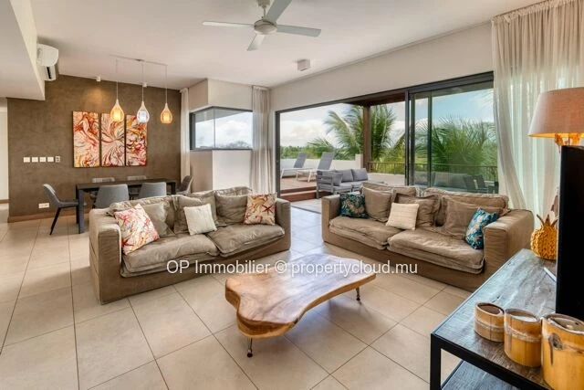 Penthouse PDS 3 chambres avec piscine à vendre à Mon Choisy
