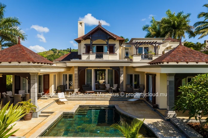Extraordinary in an Exceptional Estate