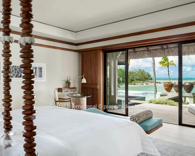 Villa de luxe en bord de mer à vendre | Plage privée et vues sur l'Océan Indien
