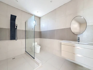 3 Bedroom Apartment