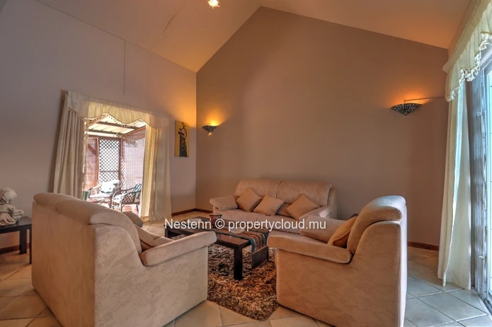 Belle villa de 4 chambres à seulement 5 minutes en voiture de toutes les commodités et de la plage
