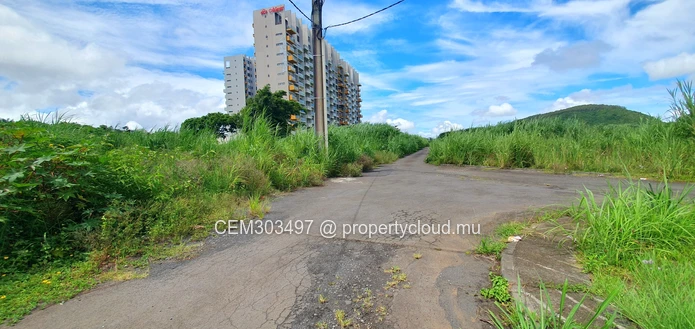Terrain commercial et résidentiel 56.15 perches à vendre – Sodnac, zone high-rise