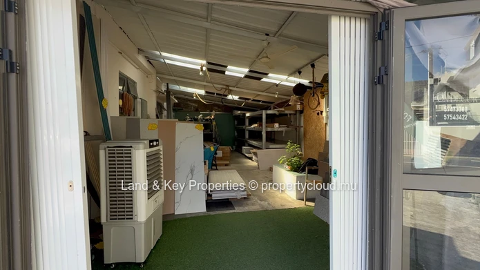 Bâtiment Commercial à Vendre à Rose Hill | Immeuble Commercial sur la Rue Labourdonnais