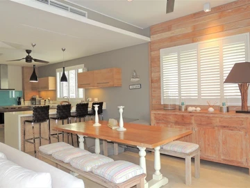 Townhouse, Duplex de 3 Chambres