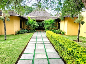 4 Bedroom Villa