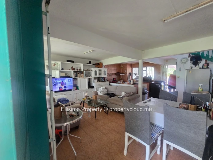 Duplex for Sale – Flic en Flac