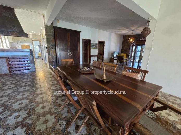 Calodyne – Family Villa For Rent