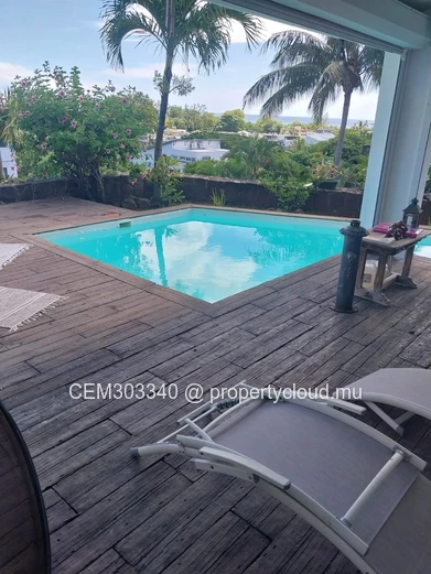 Villa familiale 4 chambres avec piscine à vendre – Village des Pêcheurs, Rivière Noire