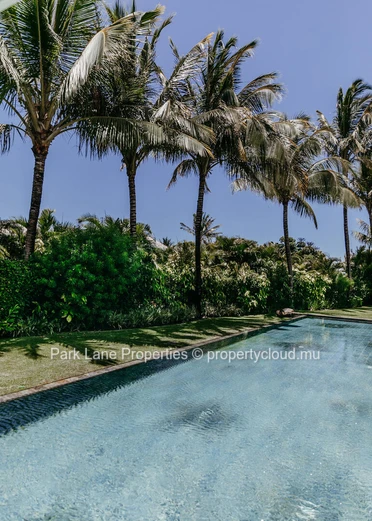 Villa de prestige avec pavillon et accès golf à Anahita – Quartier Lunea